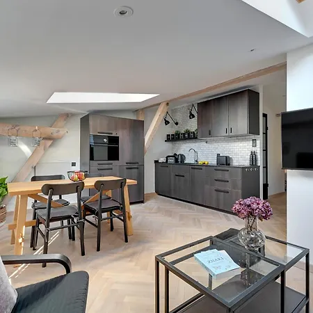 Apartament Lion - Modern With Perfect Location