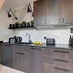 Apartment Modern Attic - Cozy Floor By Lion